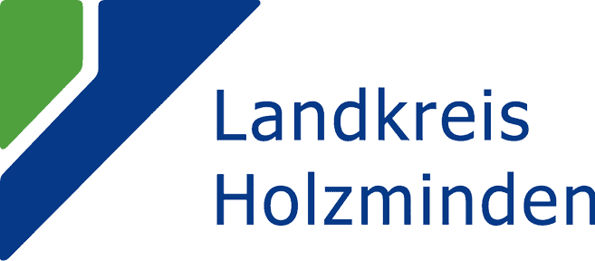 Logo des Landkreises Holzminden mit grün-blauem Signet und Schriftzug „Landkreis Holzminden“.
